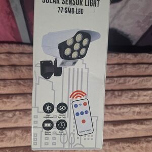 Solar Sensor Light with Remote Control